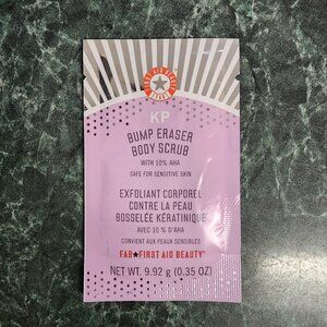 First Aid Beauty Bump Eraser Body Scrub - NEW